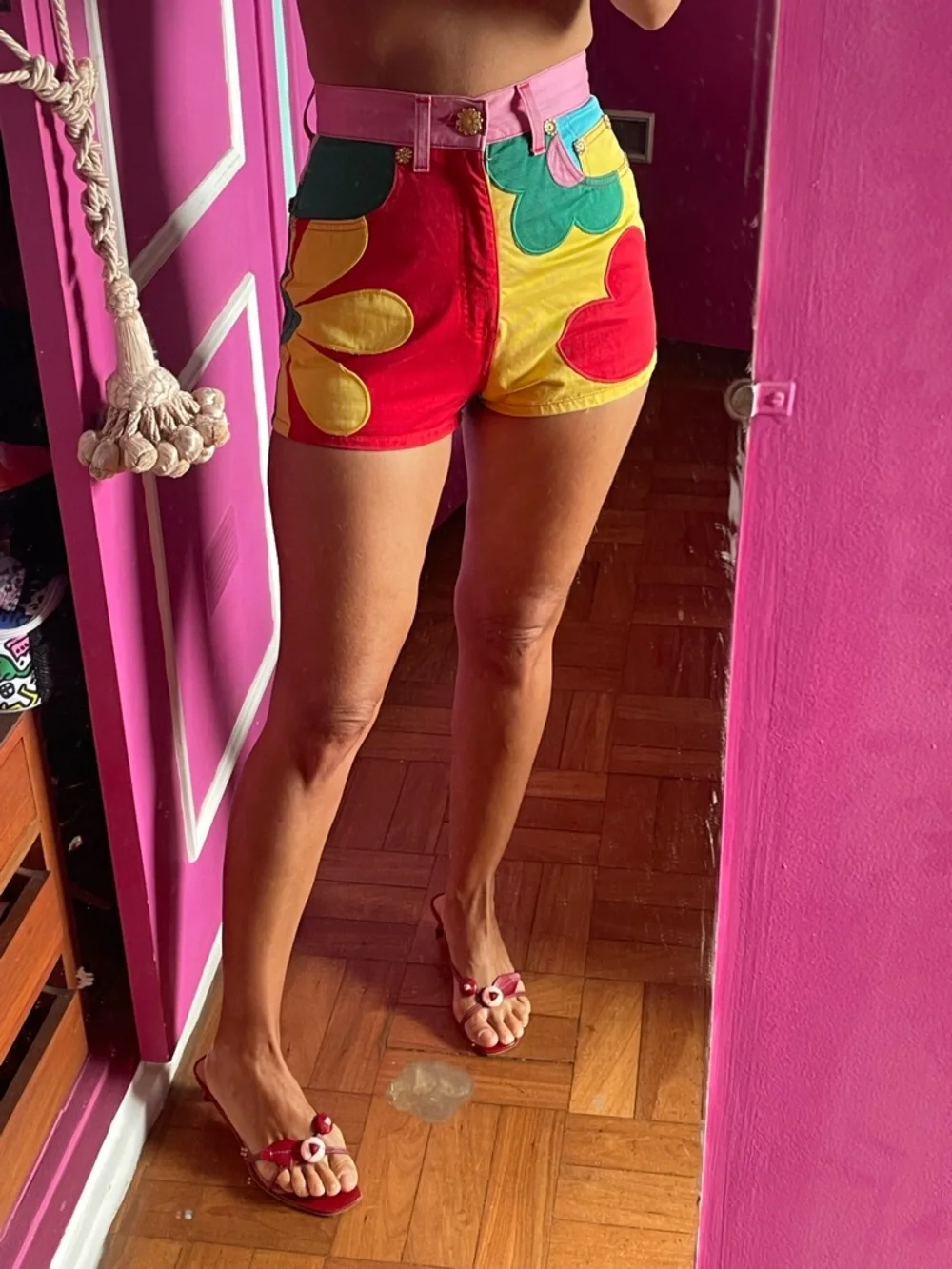 Moschino Bright Multicolor Heart & Daisy Patch Jean Shorts - Picture 3 of 8